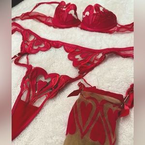 Honey Birdette Red Heart Full Set with Stockings